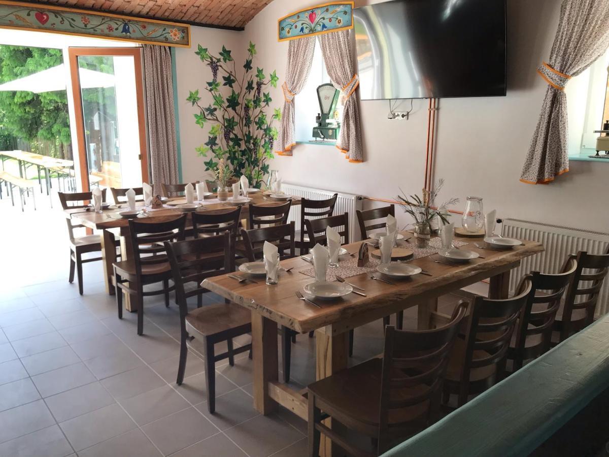 Bendovsky Dvur Bed & Breakfast Dusniky Ngoại thất bức ảnh